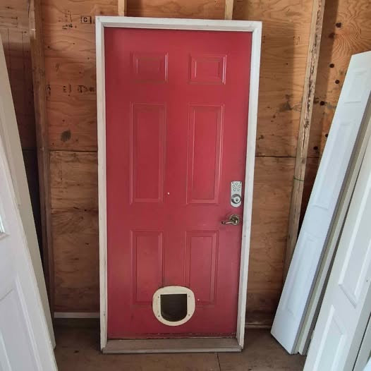 36x80 Exterior Prehung Door – LH Inswing – 2x4 Frame – Steel 6 Panel (Pet Door)